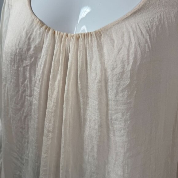 Sheer Beige Blouse With Embroidered Hem & 3/4 Sleeves By Prontomoda Giusy - Picture 15 of 16